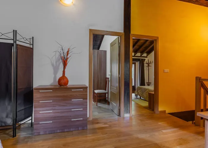 Hébergement de vacances La Plazuca Cerrucao *